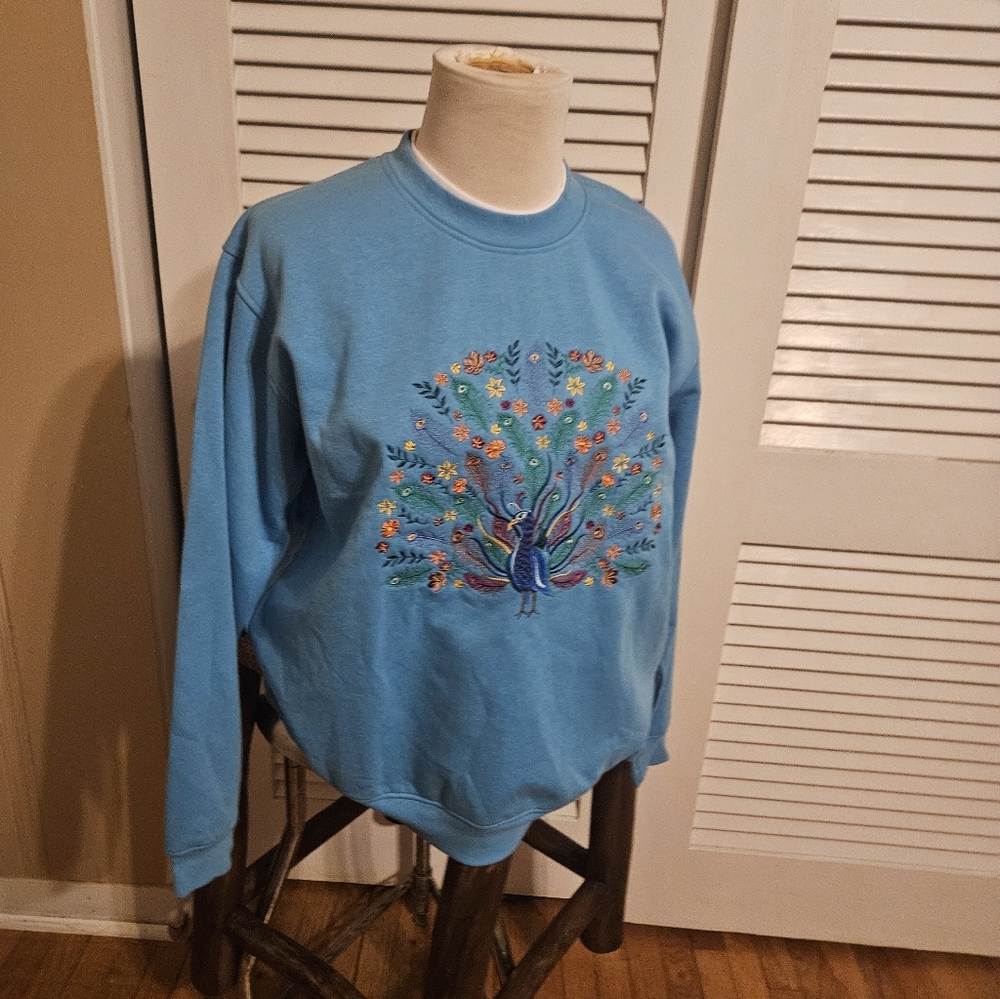 Blue Peacock Sweatshirt with Colorful Embroidery Size Large, Vrand New